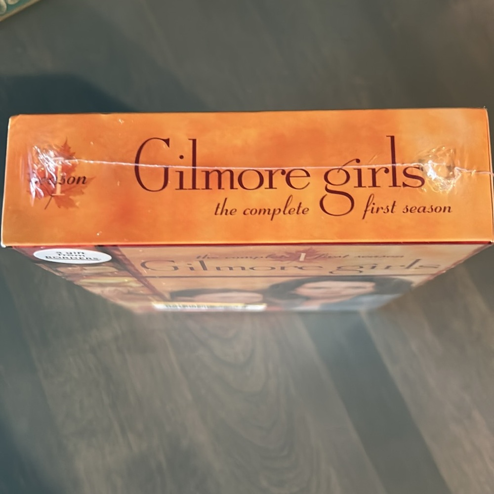NWT (in shrinkwrap) - Gilmore Girls 1st Season DVD Set - Picture 5 of 5